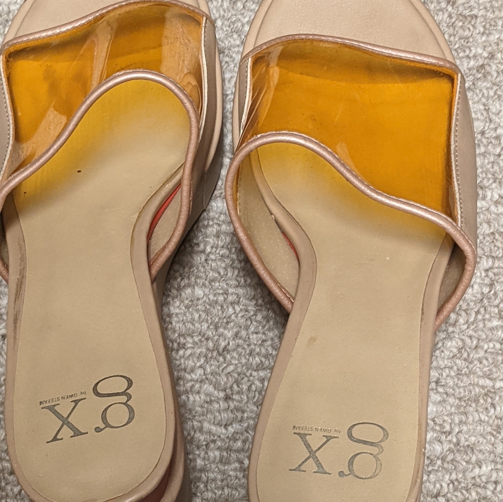 gwen Stefani  slip.on wedge size 10